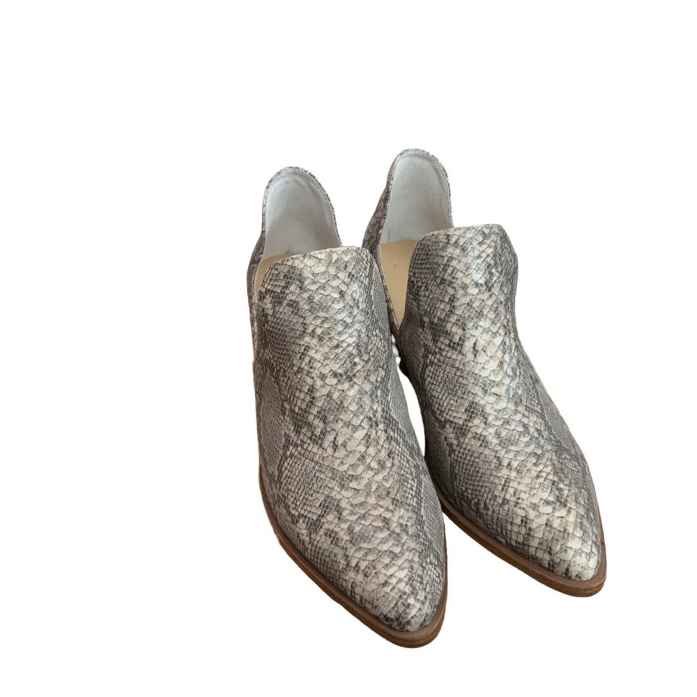 Women’s Snakeskin Pattern Booties Size 8 - Picture 2 of 7
